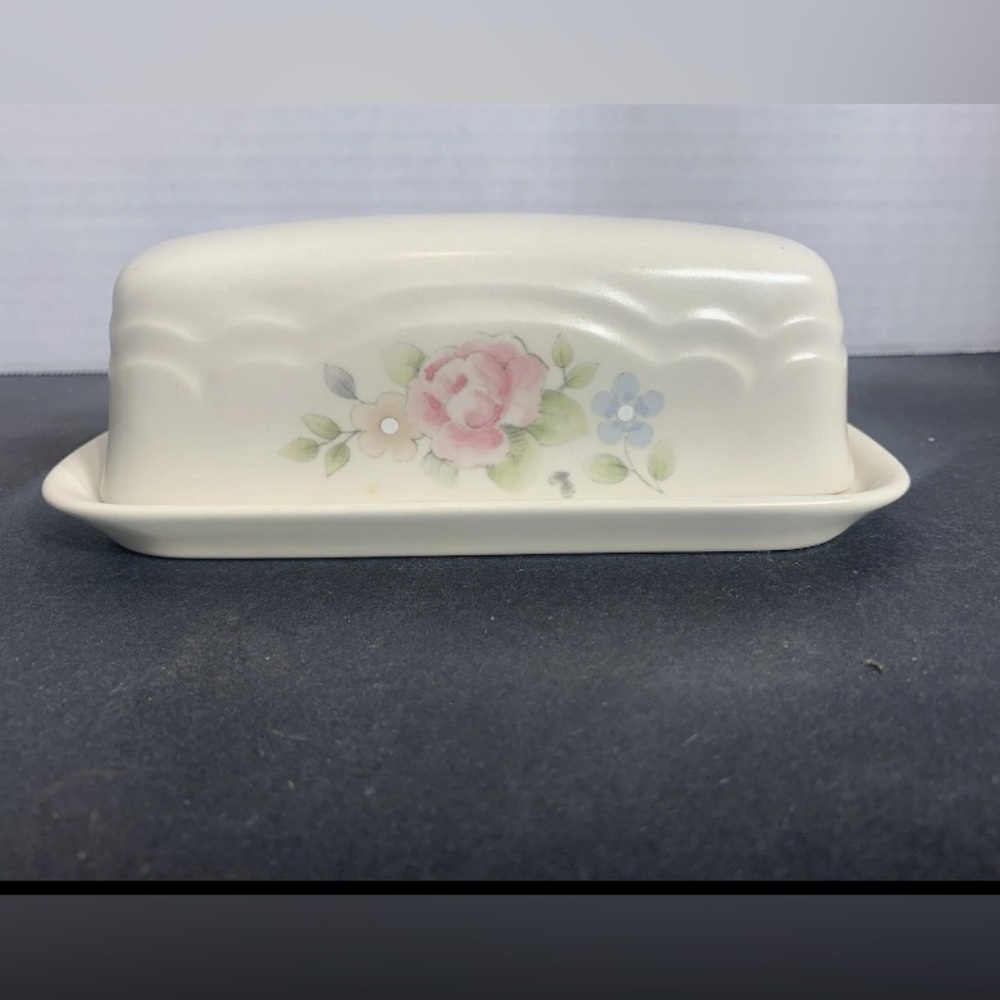 Vintage Pfaltzgraff stoneware tea rose covered butter dish